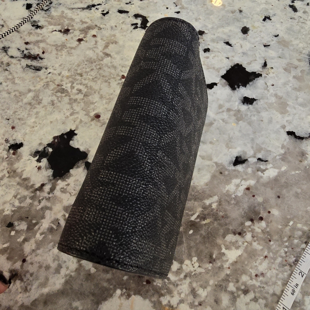 Michael Kors Black Logo Wallet - Picture 3 of 7